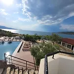 מלון Vila Bello 4*