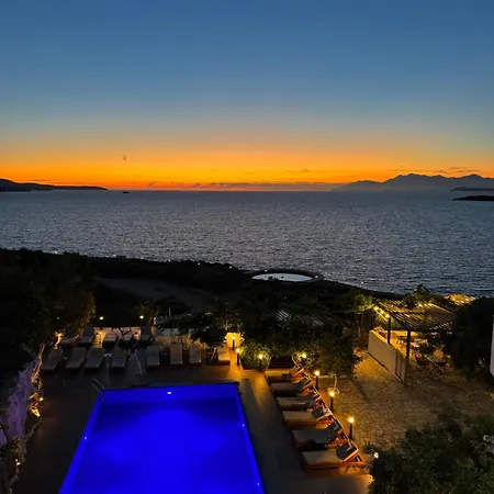 Hotell Vila Bello 4*